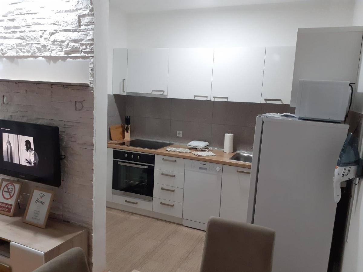 Apartman Vlada Apartment Пирот Екстериор снимка